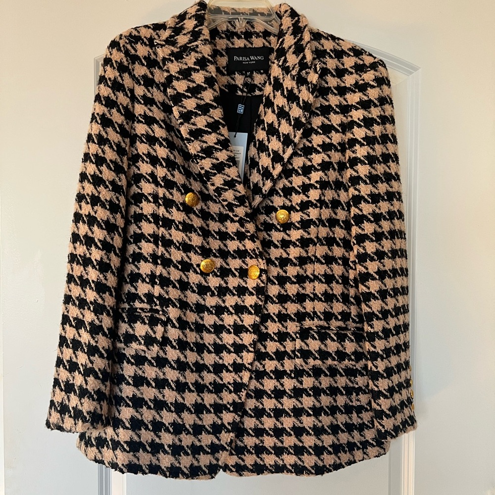 Women's Black and Tan Houndstooth Jacket NWT.